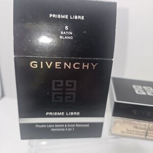 NEW OLD STOCK - Givenchy Prisme Libre Powder: 5 - Satin Blanc  **OG TALC FORMULA